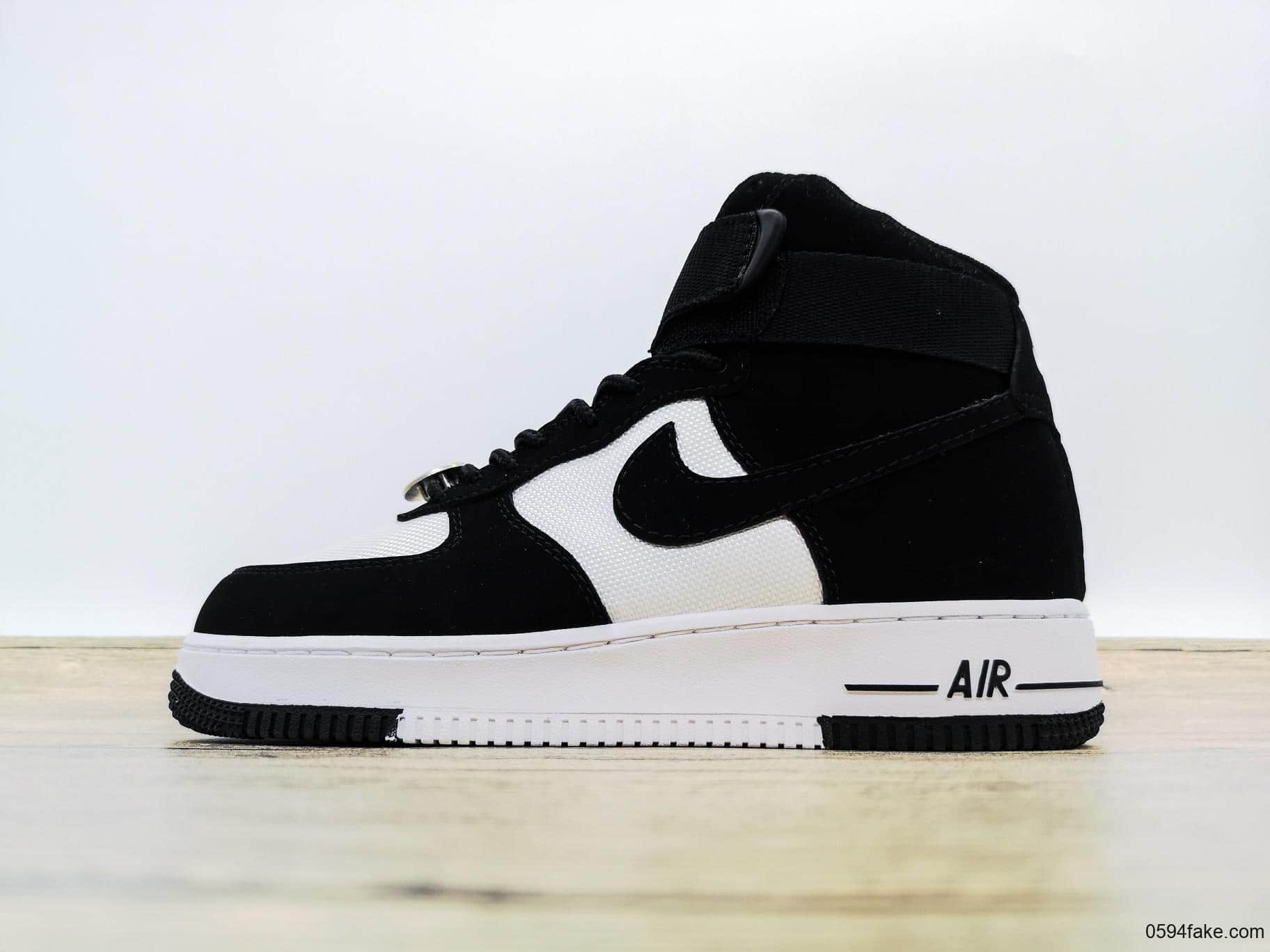 耐克nike air force 1 high'07 lv8公司级全新高帮鞋款内置气垫区别
