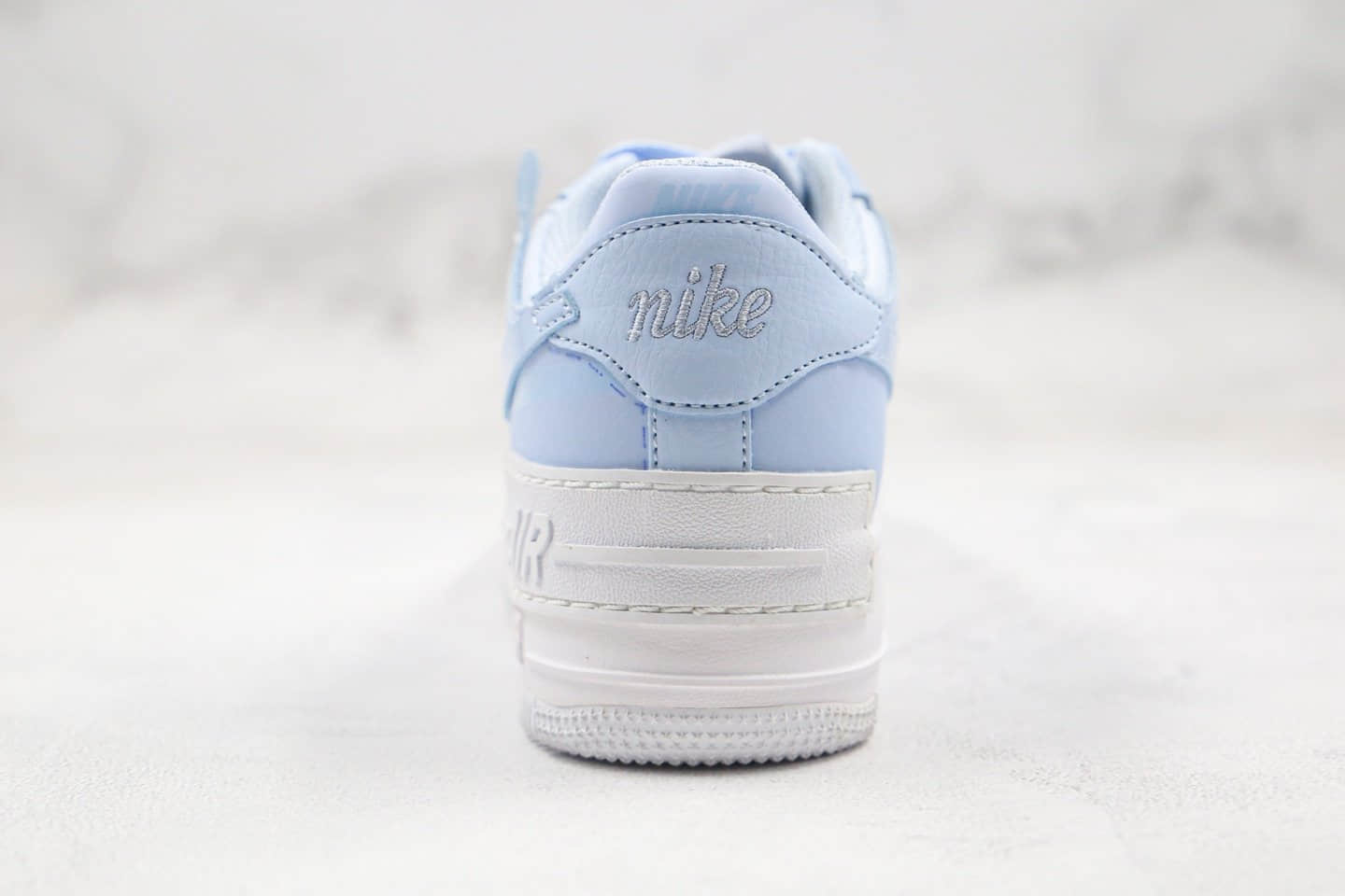首页 耐克/nike air force 1系列耐克空军一号轻量增高低帮板鞋浅蓝色