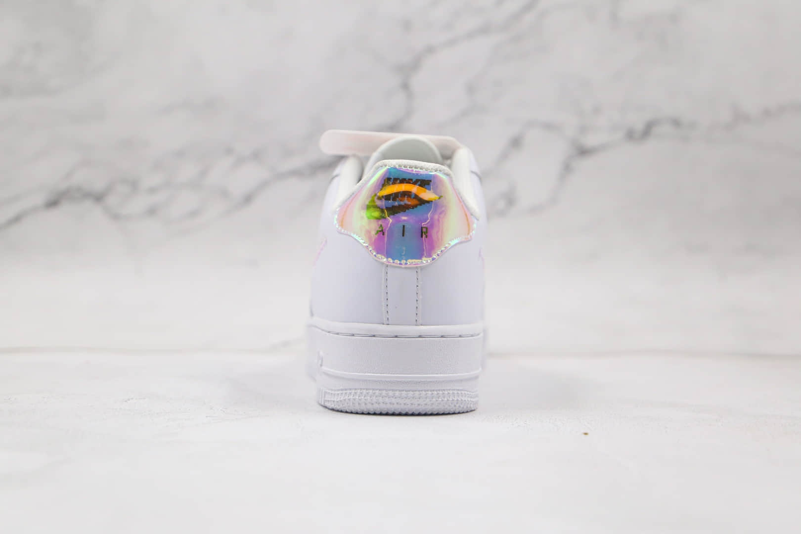 耐克nikeairforce1lv8纯原版本低帮空军一号白镭射板鞋原盒原标正确