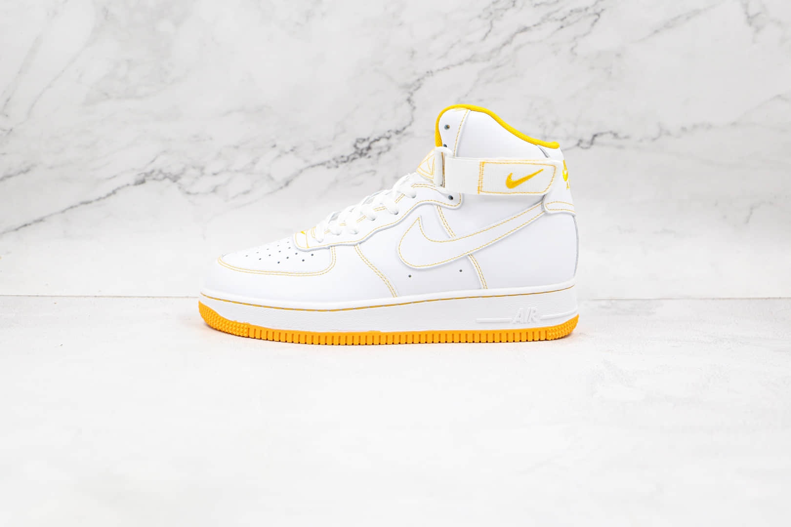 耐克nikeairforce1high07纯原版本高帮空军一号白黄色缝线板鞋内置