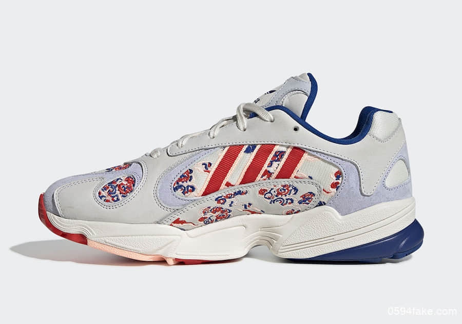 脚踏祥云来见你！你的意中人其实是这双Adidas Yung-1！货号：EE7087