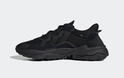 Adidas Ozweego “Triple Black” 这个黑色酷的自带出场bug 货号：EE6999