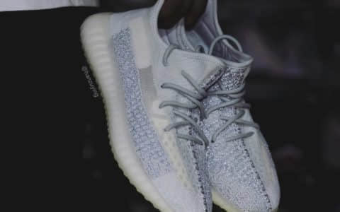 Adidas Yeezy Boost 350 V2新配色“Cloud White Reflective”将于今年9月发布 货号：FW3043