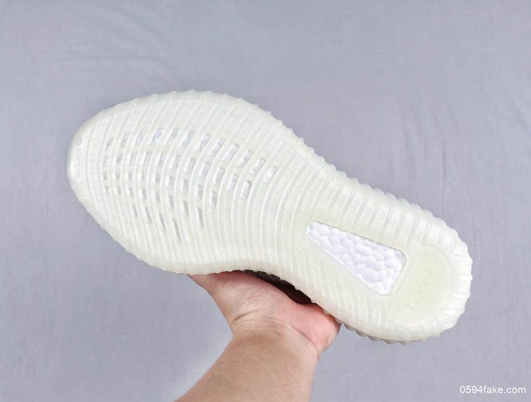 阿迪达斯Yeezy 350 Boost V2 Citrin Reflective椰子OG纯原全新冰蓝渐蓝拼接满天星侃爷椰子跑步鞋 货号：FW3043