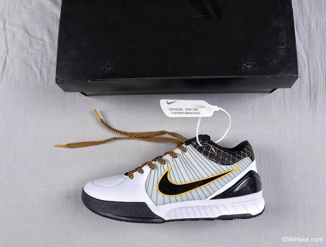科比Nike Zoom Kobe 4科比4代公司级高品质原盒原标实战篮球战靴 货号：AV6339-101