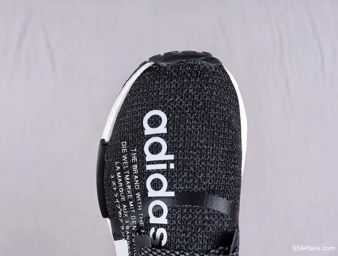 阿迪达斯atmos x adidas NMD R1联名满天星全网首发新配色反光鞋面四国文字 货号：G27331