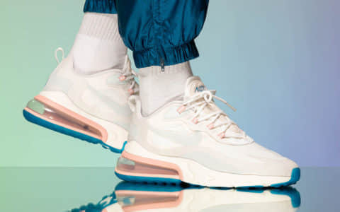 Nike Air Max 270 React“Summit White”耐克全新Max270属于夏天的配色 货号：AO4971-100