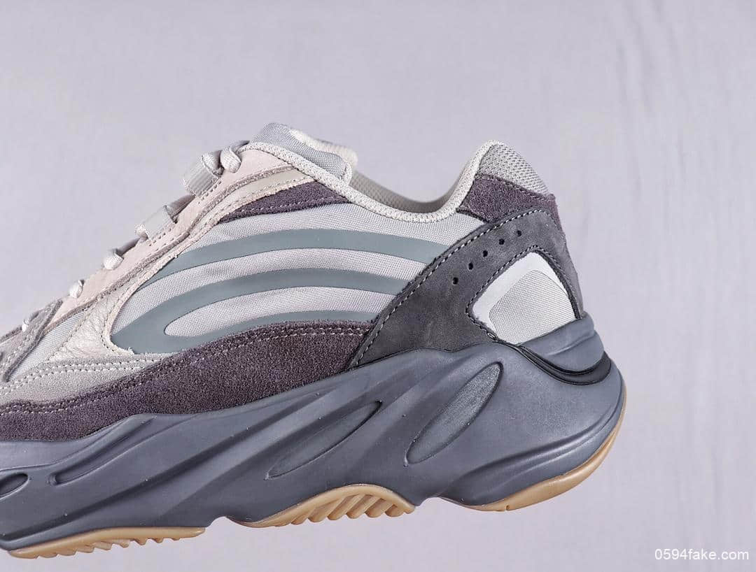 阿迪达斯Adidas Yeezy 700 V2 Tephra全网实拍首发OG纯原版本巴斯夫原底细节全方位对比正品 货号：FU7914