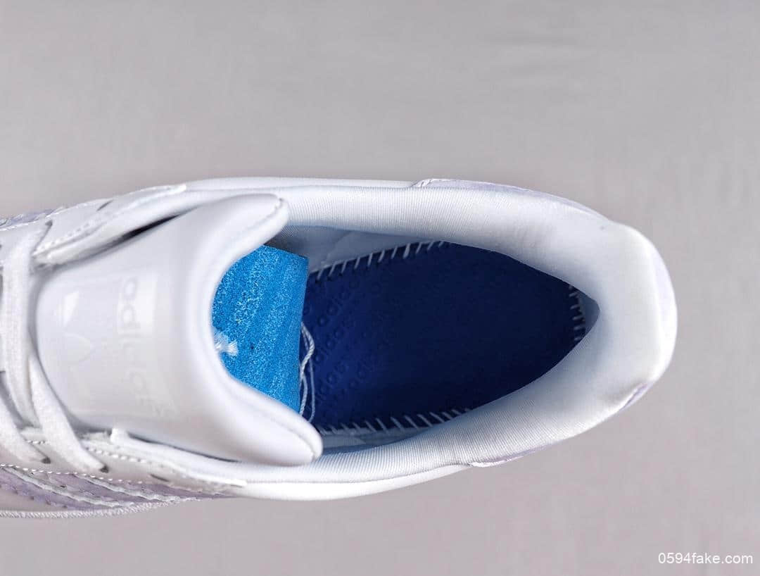 阿迪达斯Adidas Originals SUPERSTAR公司级三叶草贝壳头休闲板鞋进口头层皮原厂PU中底 货号：CG6612