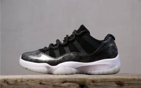 乔丹Air Jordan 11 Low Barons AJ11乔11低帮黑银纯原虎扑版本原装真碳纤维纯头层乔丹实战篮球鞋 货号：528895-010