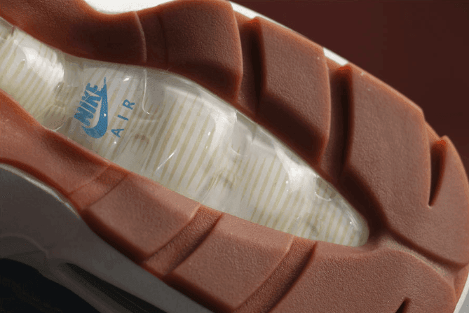 Nike Air Max 95 LX彩虹粉蓝 耐克子弹95系列公司级高品质女鞋彩虹渐变拼接绒毛网面透气 货号：AA1103-002