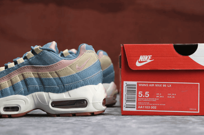 Nike Air Max 95 LX彩虹粉蓝 耐克子弹95系列公司级高品质女鞋彩虹渐变拼接绒毛网面透气 货号：AA1103-002