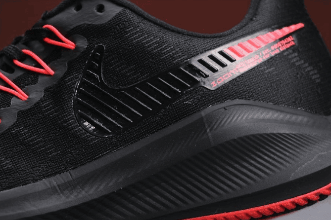 Nike Air Zoom Vomero 14黑红色 耐克真标带半码高品质登月14代网面透气运动鞋 货号：AH7857-006