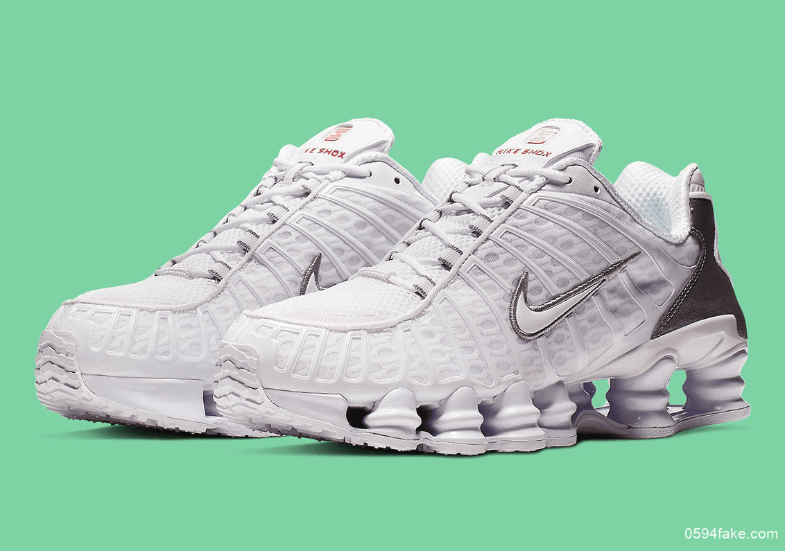 Nike Shox TL全新白银配色现已发售！喜欢的小伙伴可以入手啦 货号：AV3595-100