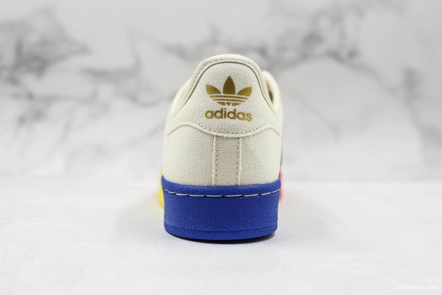 阿迪达斯adidas Superstar II W三叶草贝壳头纯原版本经典百搭休闲运动板鞋帆布五彩彩虹底 货号：S82590