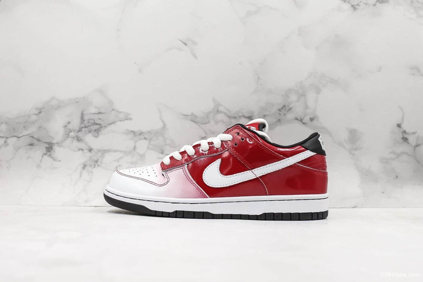 耐克Nike Dunk SB Low Kuwahara Et外星人漆皮公司级版本Dunk Sb新品首发原鞋开模 货号：313170-611