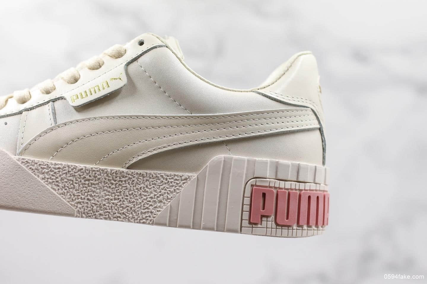 彪马PUMA Cali Women's Leather公司级版本复古网球风松糕百搭休闲运动皮革板鞋 货号：370811-02