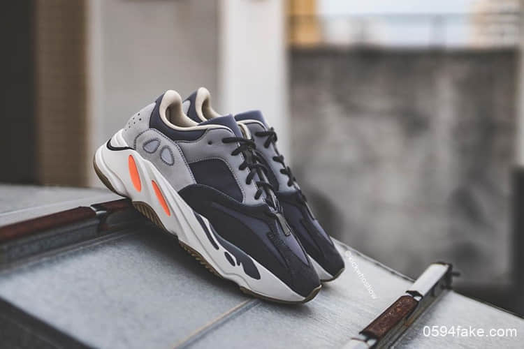 阿迪达斯Yeezy Boost 700“Magnet”细节图释出！名副其实的磁铁色！