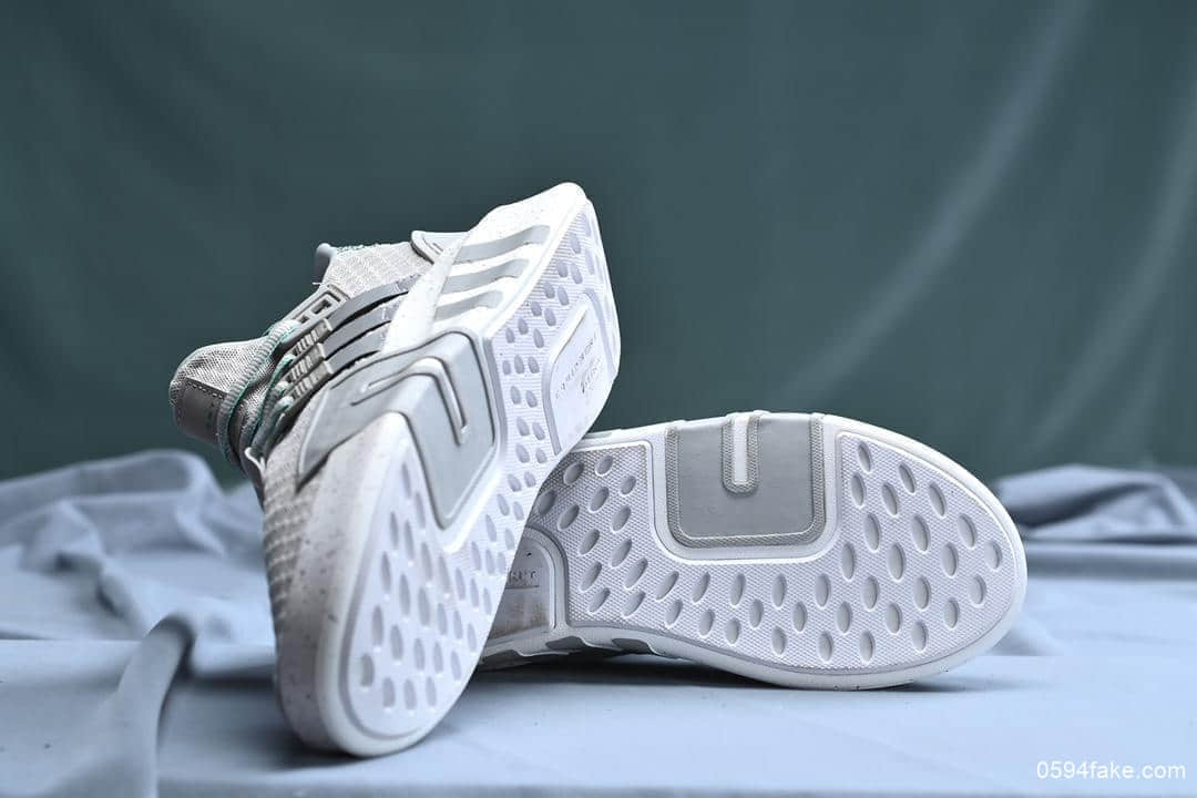 阿迪达斯Adidas EQT BASK ADV支撑者系列透气轻便复古慢跑鞋公司级版本原鞋开发正确PU镂空底 货号：BD7792