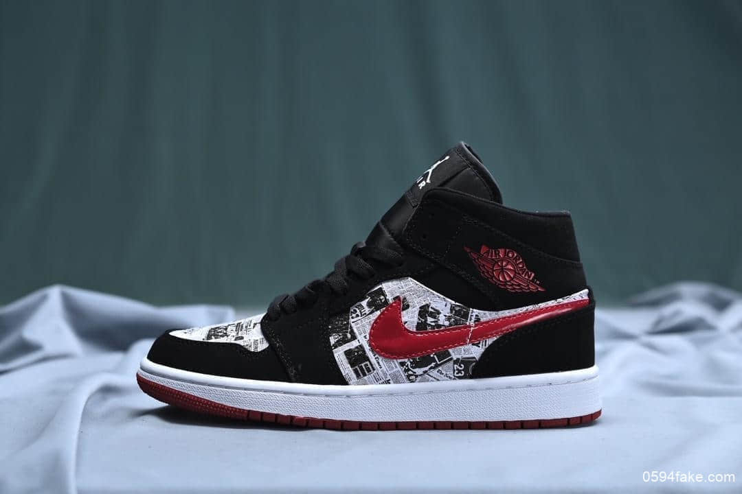 乔丹Air Jordan 1 Mid纯原版本乔老爷涂鸦鞋面AJ1中帮红色钩子小黑红熊猫脚实战篮球鞋 货号：852542-061