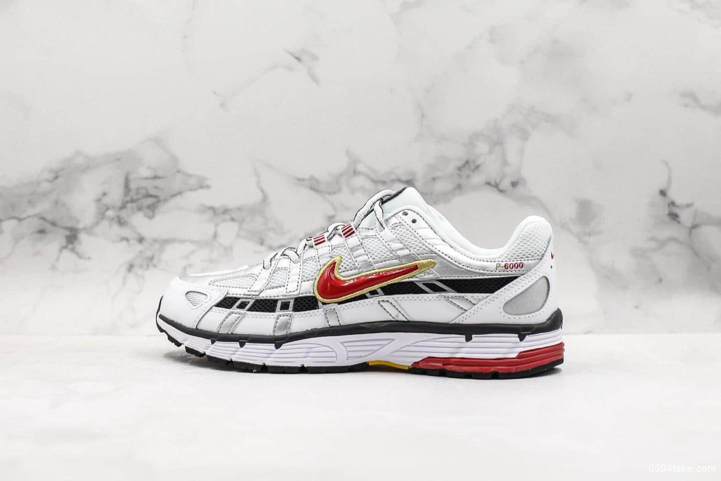 耐克Nike P-6000 CNPT0 Silver Laser Fuchsia系列复古老爹风休闲运动舒适跑鞋纯原版本老爹鞋 货号：BV1021-101