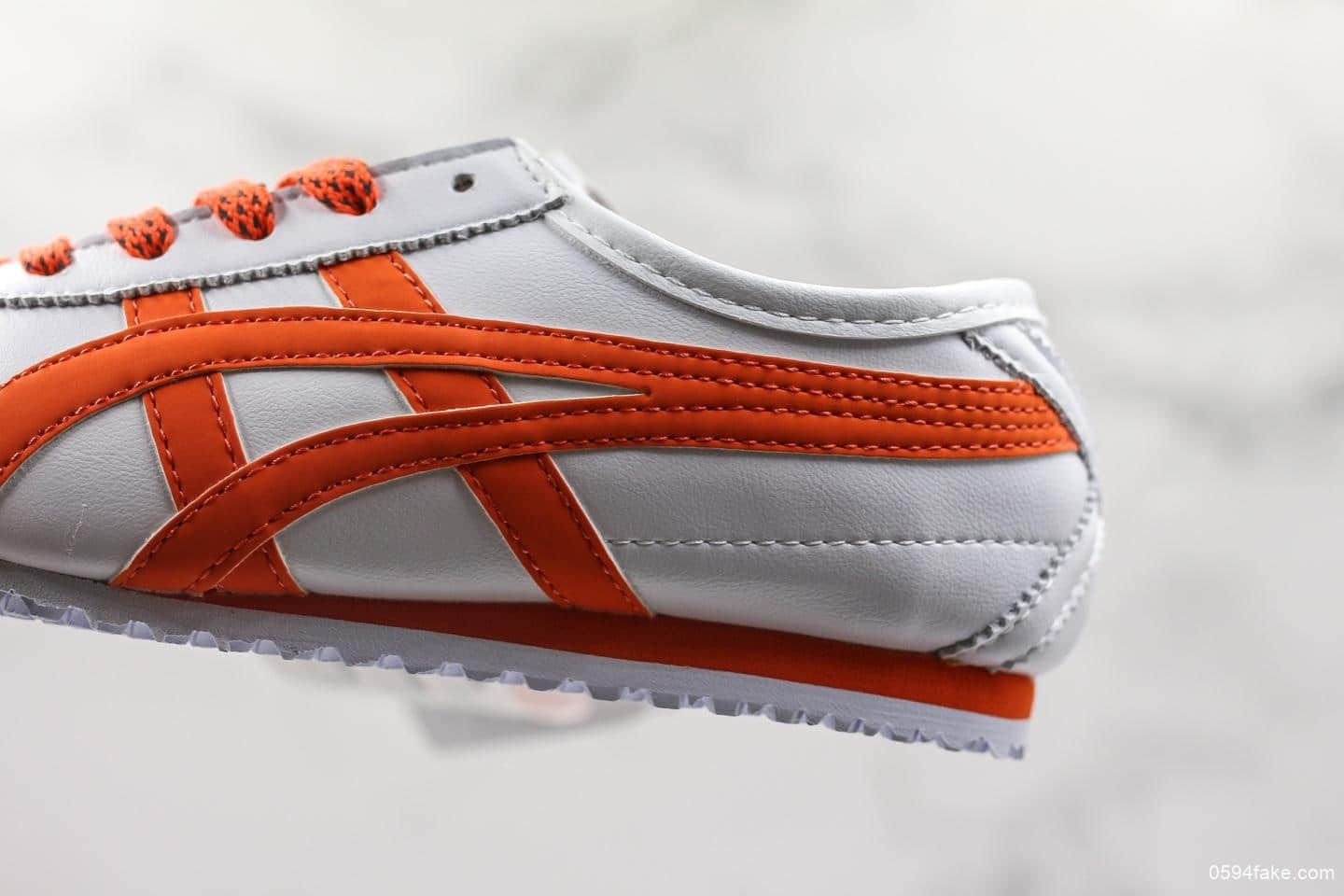 亚瑟士Asics Tiger Mexico 66鬼冢虎公司级版本原装头层3M反光天猫专供头层皮面休闲运动跑步鞋 货号：B807K0817