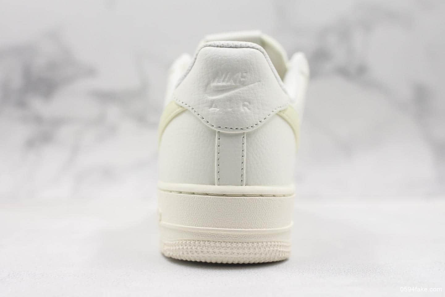 耐克Nike Air Force 1海外专柜同步上新公司级版本顶级原厂头层皮料原鞋开发空军一号休闲板鞋