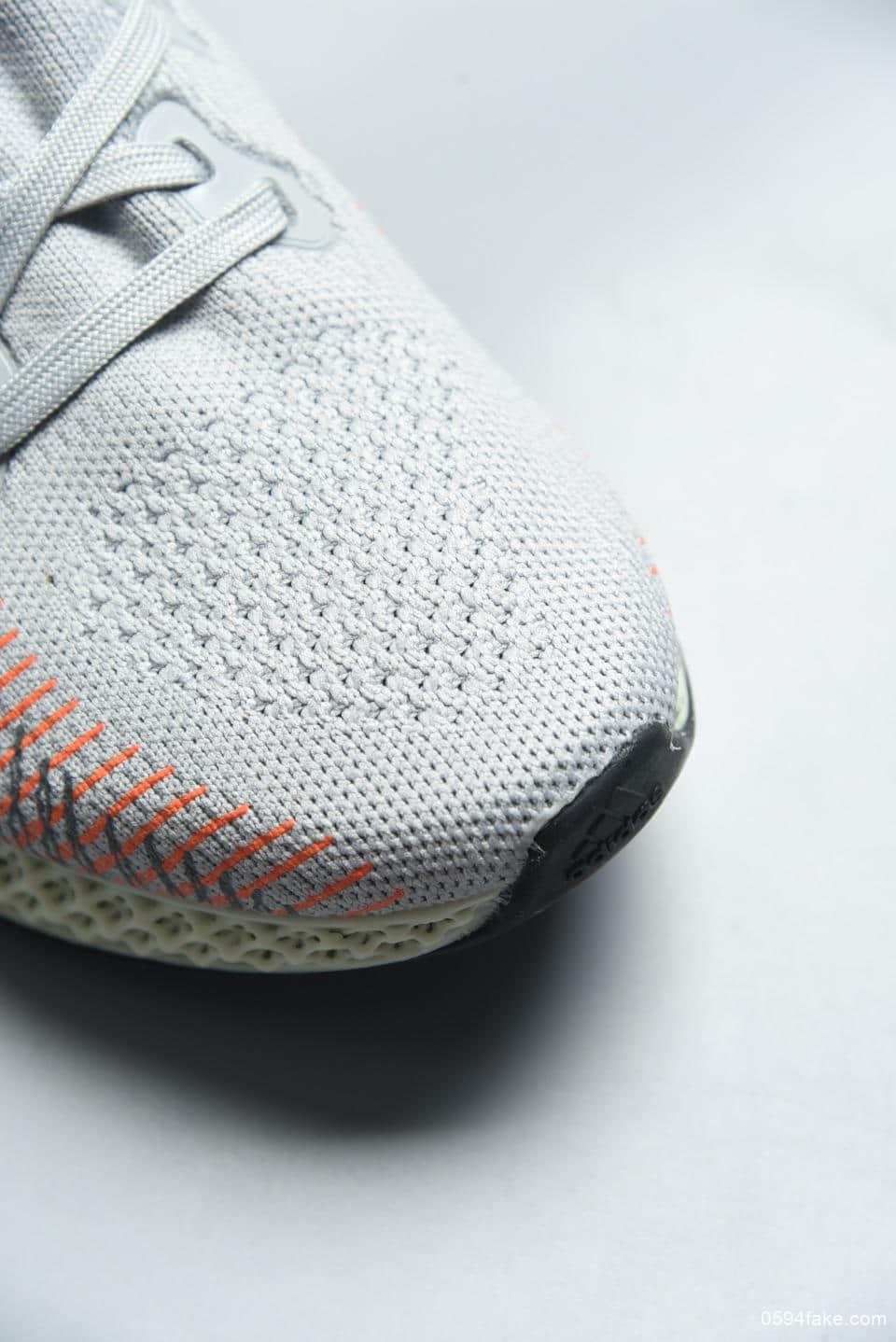 阿迪达斯Adidas Consortium ZX4000公司级未来科技休闲跑鞋细节对比市面所售公司级版本 货号：B42203