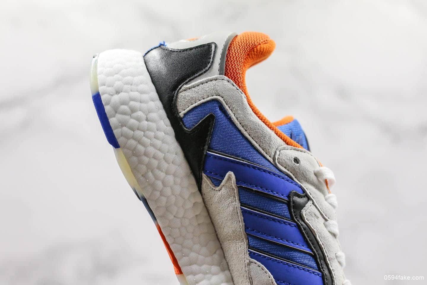 阿迪达斯Adidas Tresc Run Boost火焰真爆米花复古休闲运动跑步鞋公司级版本原盒原标 货号：EG4892