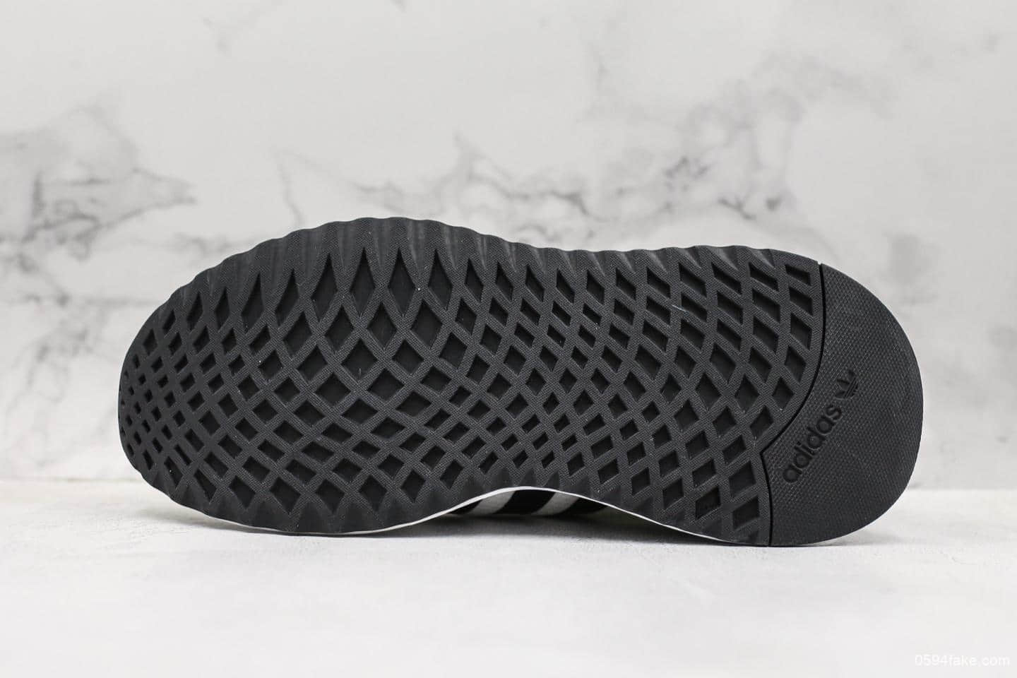 阿迪达斯adidas originals 2019 U_PATH公司级版本2019年新款三叶草情侣款运动鞋 货号：EE7344