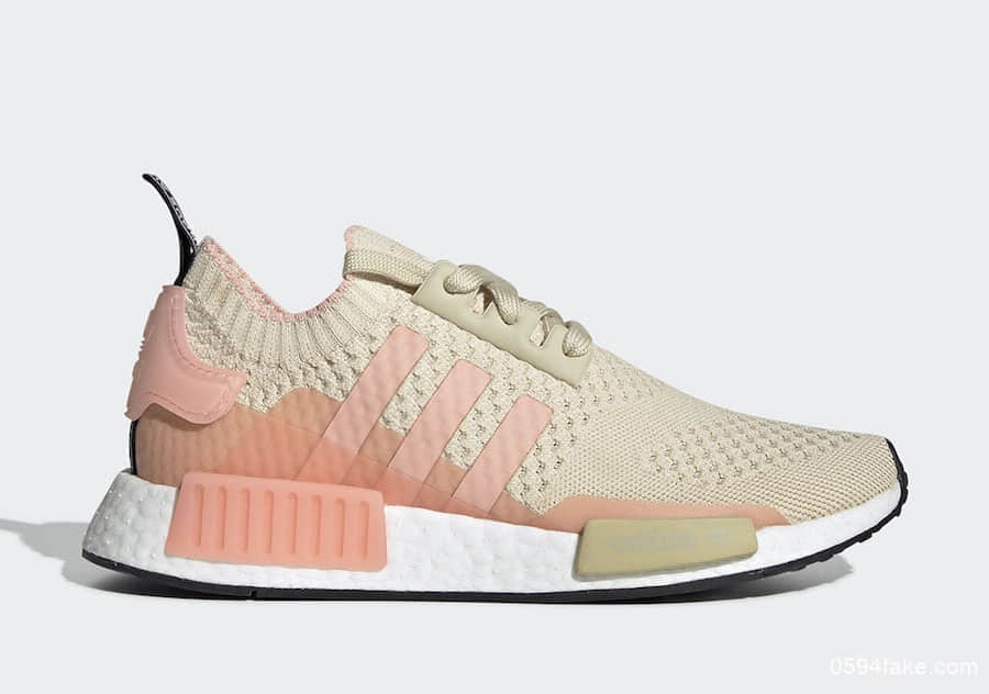 粉嫩又清新！这双adidas NMD R1女孩子一定要pick！ 货号：EE6434