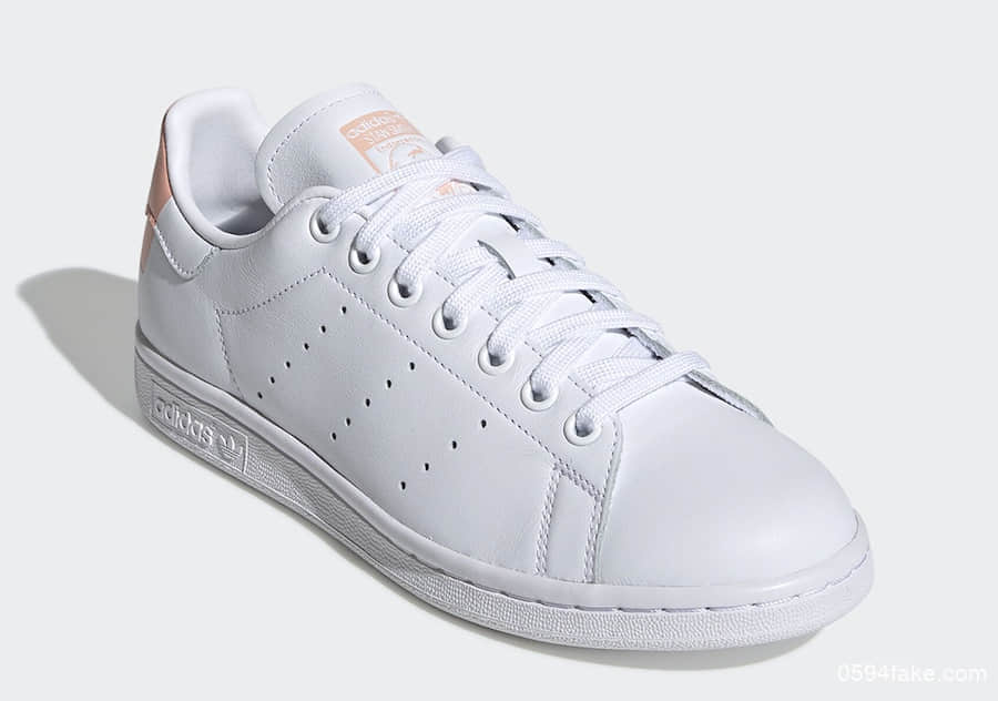 清新的水蜜桃粉色装扮！adidas Stan Smith“Glow Pink”将于9月1日发售！ 货号：EG2854