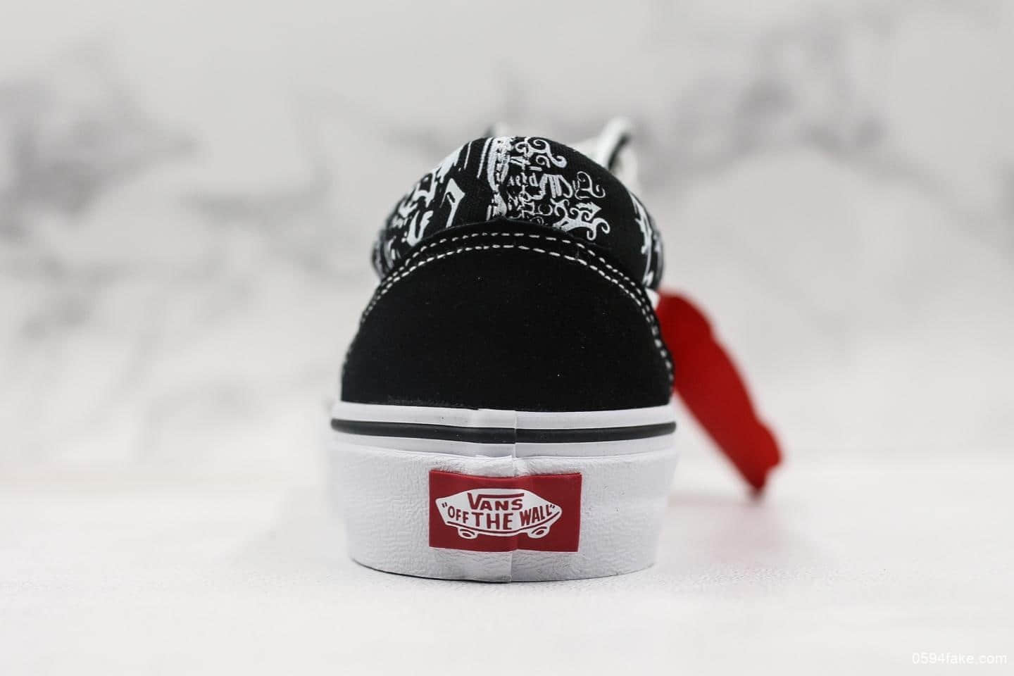 万斯Vans Old Skool黑白骷髅头印花公司级带半码 1：1硫化工艺 原钢印 货号：VN0A4BV5V8V