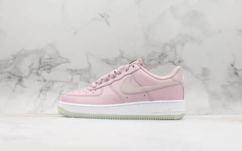 耐克Nike Air force1 07'V8空军一号白粉反光真标 低帮女子运动休闲鞋 原标原盒 货号：AO2132-500