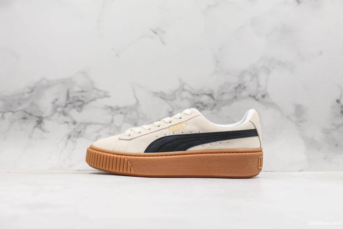 彪马Puma Suede Platform蕾哈娜白棕公司级 全头层牛皮革 佟丽娅同款 货号：363559-01