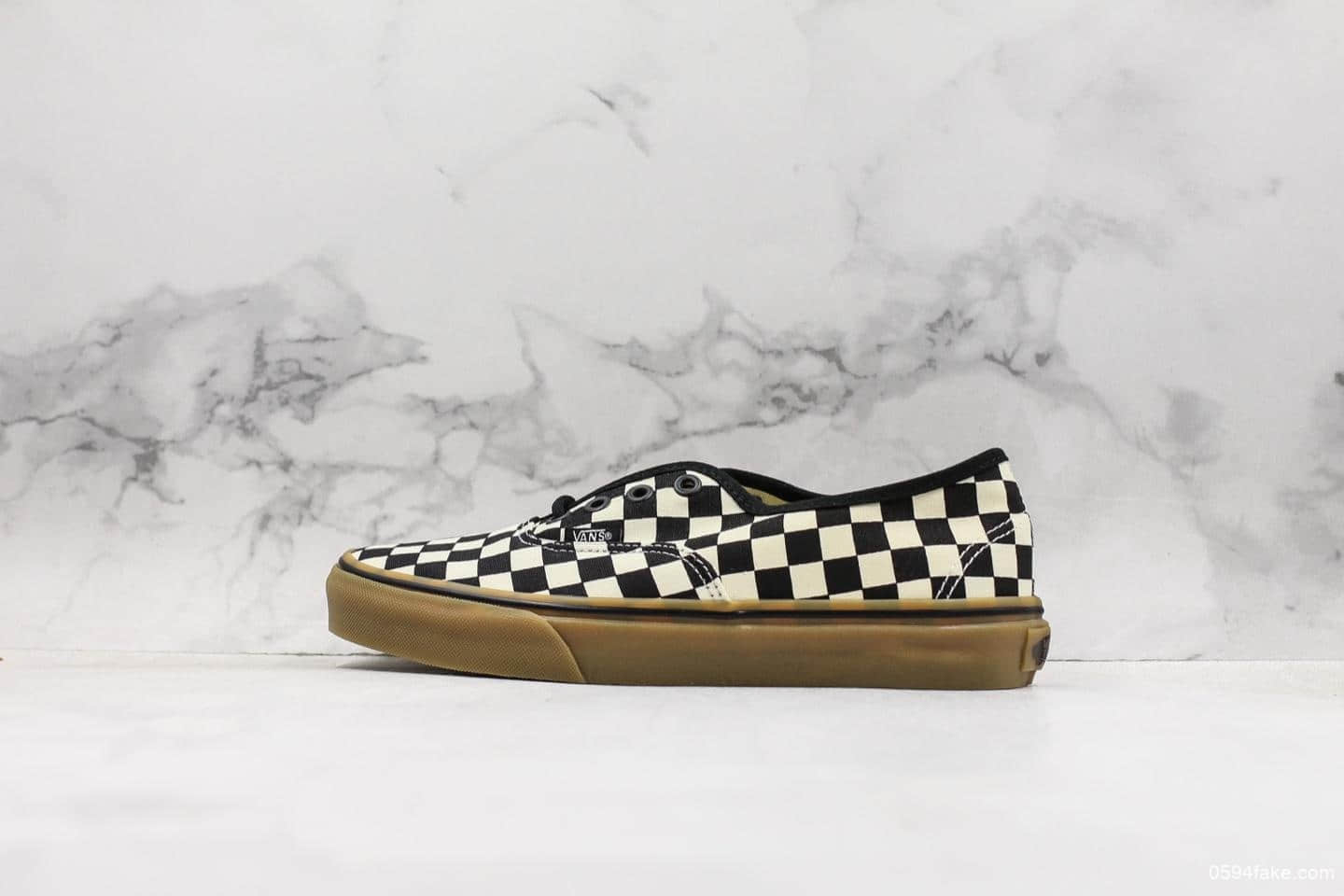 万斯Vans Authentic黑白棋盘格真标带半码 休闲帆布板鞋真标硫化大底 货号：VN0004MKIBB