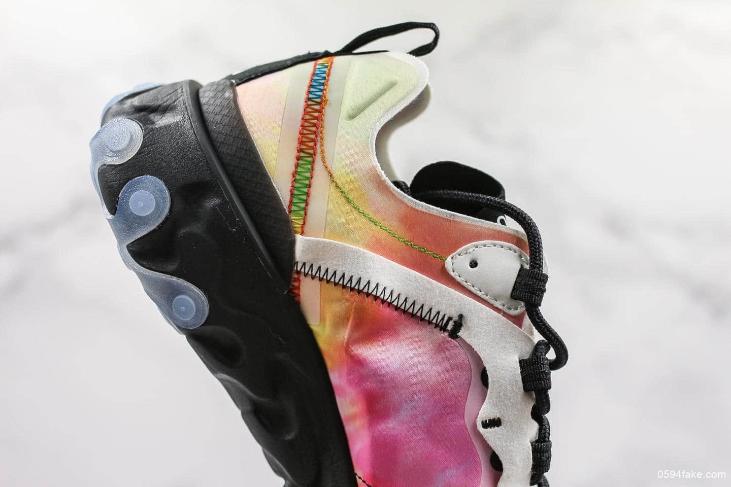 耐克Nike React Element 55 PRM SU19“Tie Dye”高桥盾联名彩虹炫彩扎染跑鞋公司级带半码原厂韩国进口纱网 货号：CJ6896-901