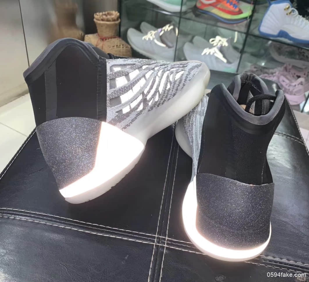 Yeezy系列第一双篮球鞋！Yeezy Basketball “Quantum”或将于2020年NBA全明星周末期间推出！ 货号：EG1535