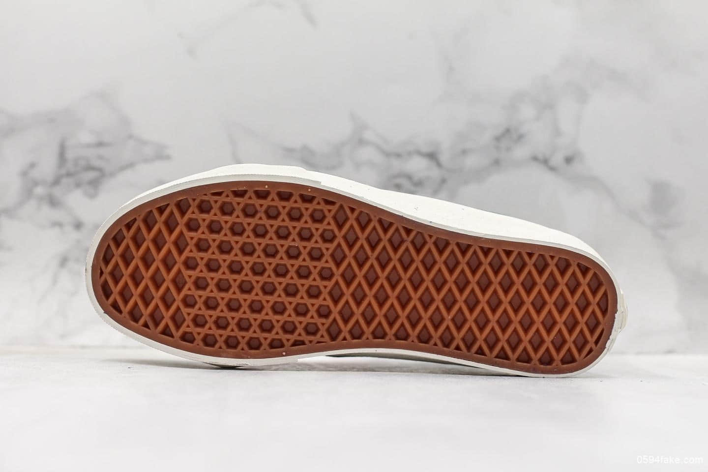 万斯Vans SK8-Mid经典系列真标硫化版本中帮帆布鞋男女官方新款原厂DT钢印 货号：VNOA391FTEU