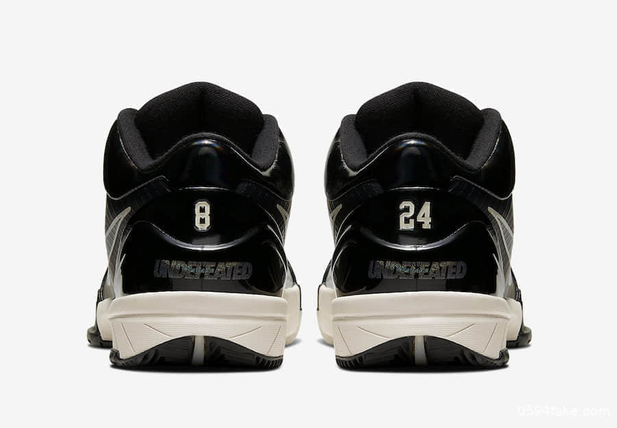Undefeated x Nike Kobe 4黑白配色释出官图！将于9月13日发售！ 货号：CQ3869-001