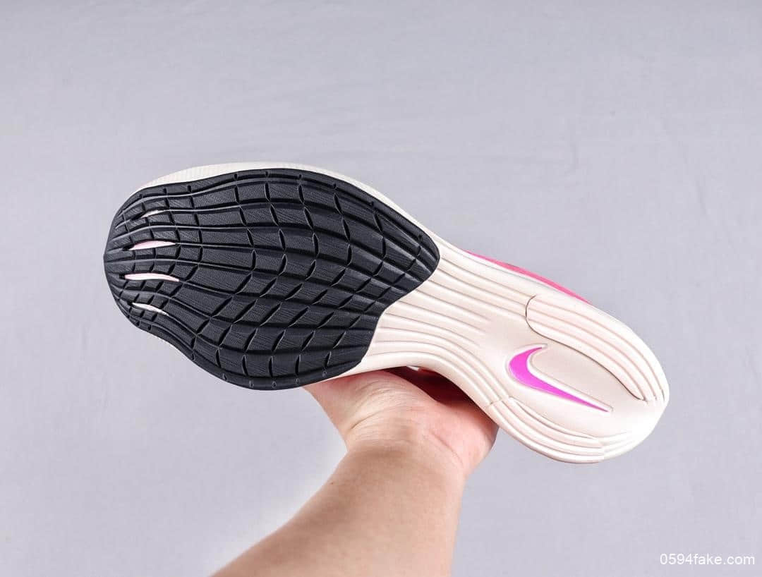 耐克Nike ZoomX Vaporfly Next%公司级版本新配色独家首发马拉松跑步鞋 货号：AO4568-600