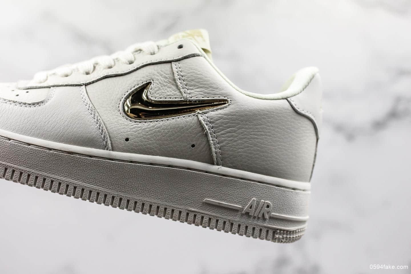 耐克Nike Air Force 1 Low Jewel耀眼宝石纯原版本全头层空军一号复古金属钩休闲板鞋内置气垫 货号：AO3814-001