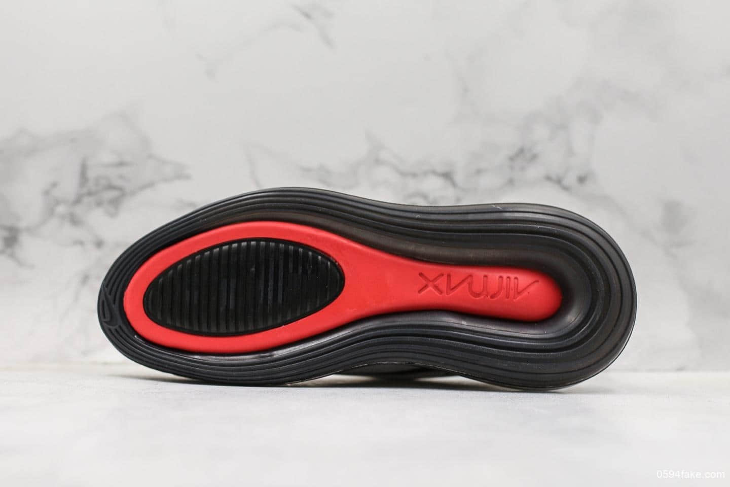 耐克Nike Air Max 720 White Black Volt公司级版本太空大气垫前卫运动慢跑鞋白黑草绿红 货号：CJ4584-100