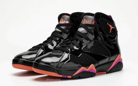 全漆皮鞋面酷到爆！Air Jordan 7 WMNS “Black Patent Leather”将于10月31日发售！ 货号：313358-006
