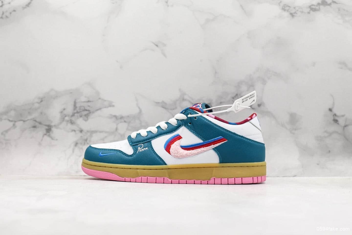 耐克Parra x Nike SB Dunk Low蓝粉色纯原版本带半码原盒原标 货号：CN4504-105