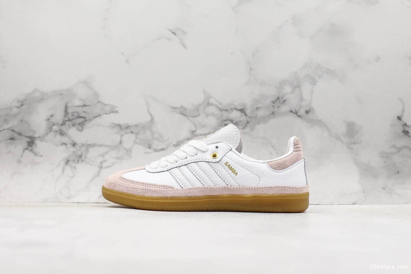 阿迪达斯Adidas Samba OG Club纪念日系列纯原版本桑巴平底室内足球风复古休跑鞋白生胶 货号：CG6097