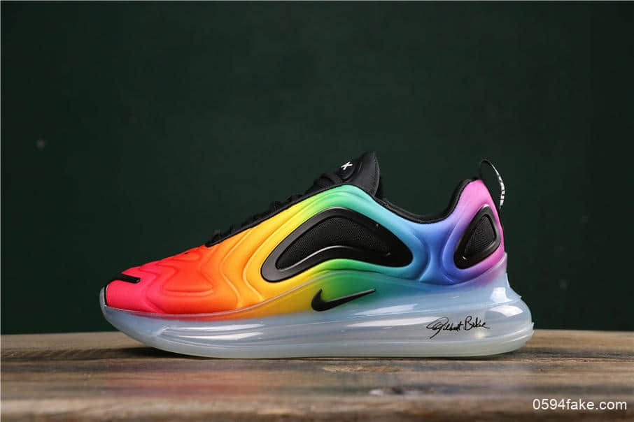 耐克Nike Air Max 720 BETRUE公司级版本太空大气垫前卫运动慢跑鞋彩虹渐变透明底氮气大底 货号：CJ5472-900