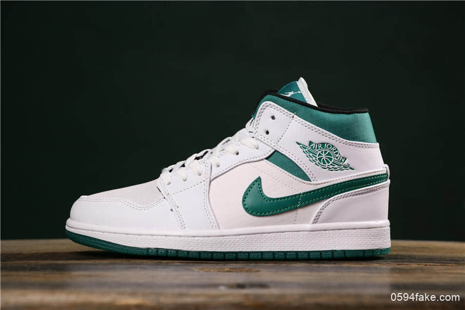 乔丹AIR JORDAN 1 MID SE GC MYSTIC GREEN公司级版本乔一中帮休闲百搭运动板鞋市面所售最高版本 货号：CD6759-103