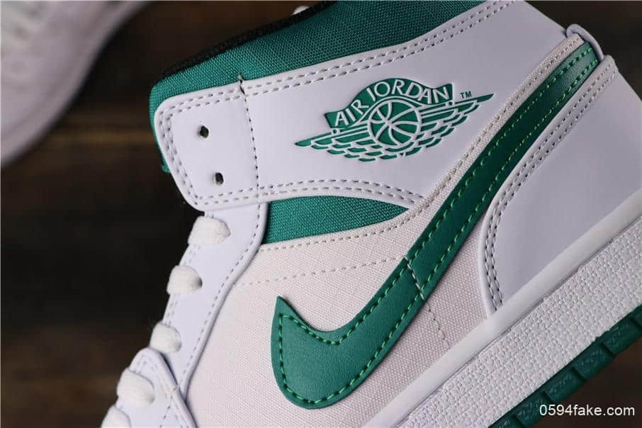 乔丹AIR JORDAN 1 MID SE GC MYSTIC GREEN公司级版本乔一中帮休闲百搭运动板鞋市面所售最高版本 货号：CD6759-103