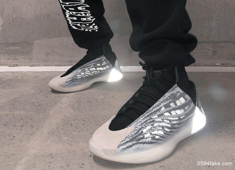 Yeezy系列第一双篮球鞋！Yeezy Basketball “Quantum”或将于2020年NBA全明星周末期间推出！ 货号：EG1535